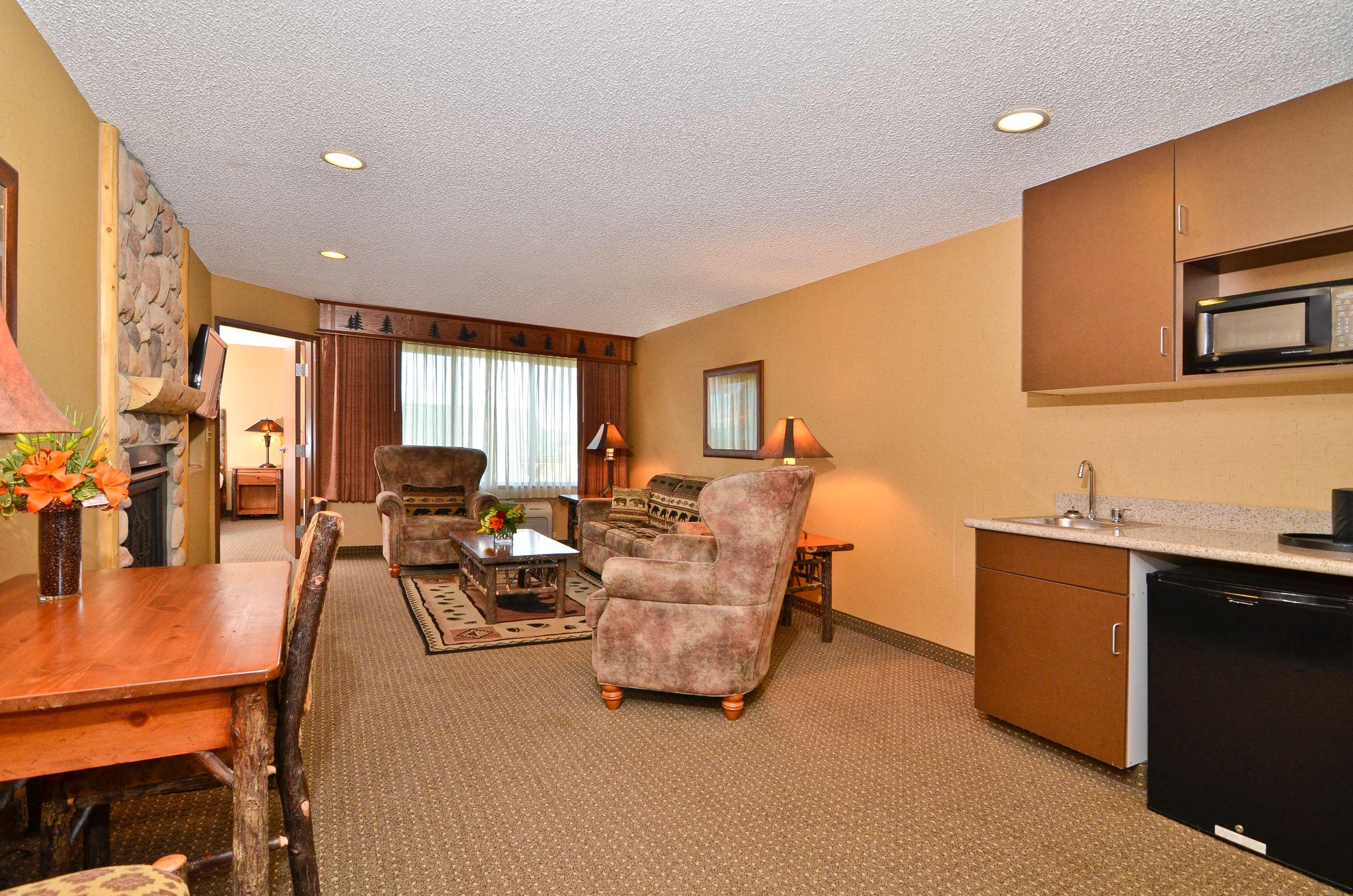 Best Western Plus Kelly Inn & Suites Биллингс Экстерьер фото